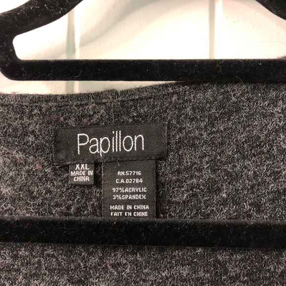 black and grey top with pockets - Picture 3 of 3